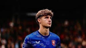 江郎山体育嘉年华打造新年登高新场景